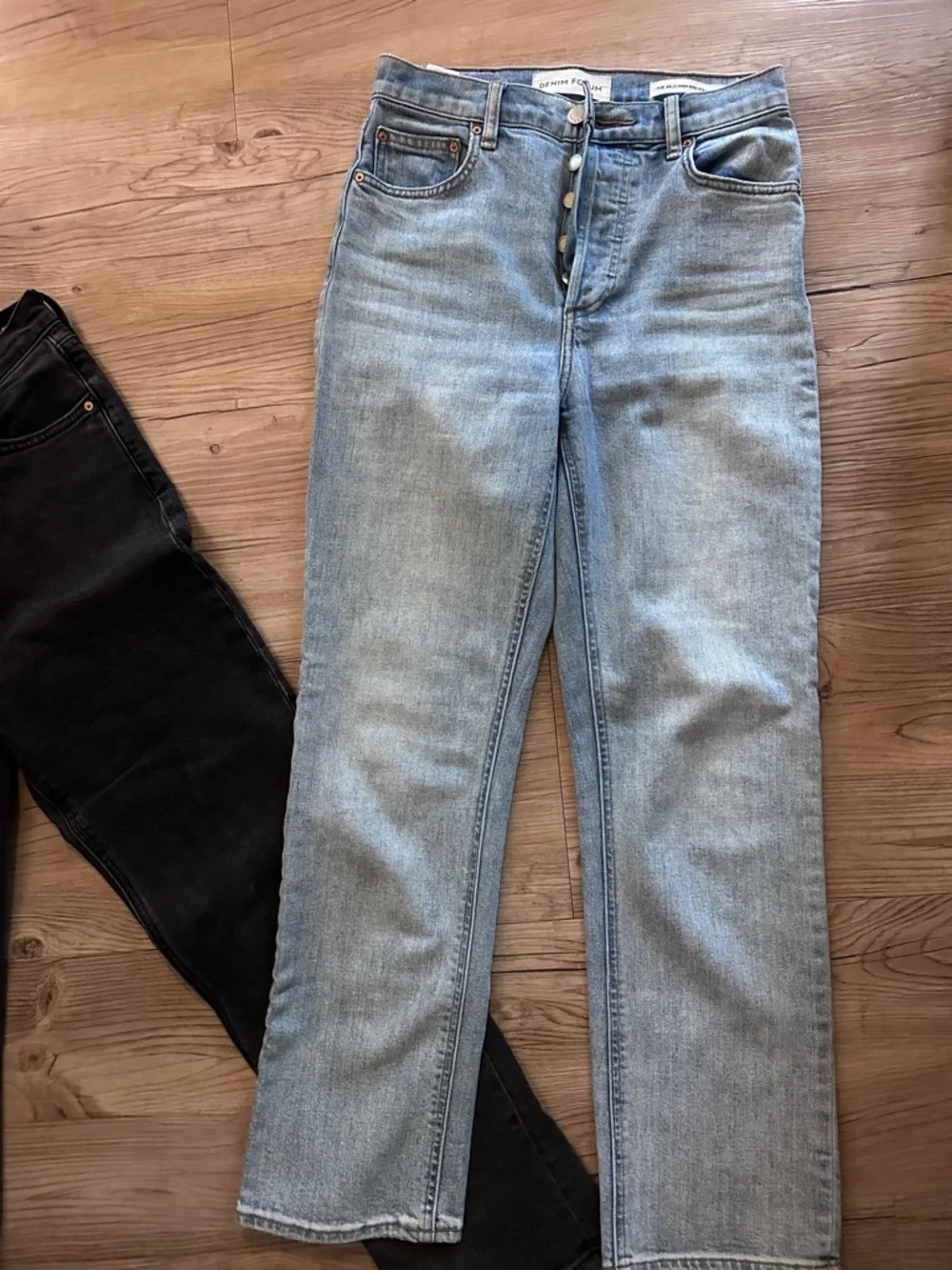 Denim Forum Arlo Straight Leg Jeans - 26 - Picture 3 of 11